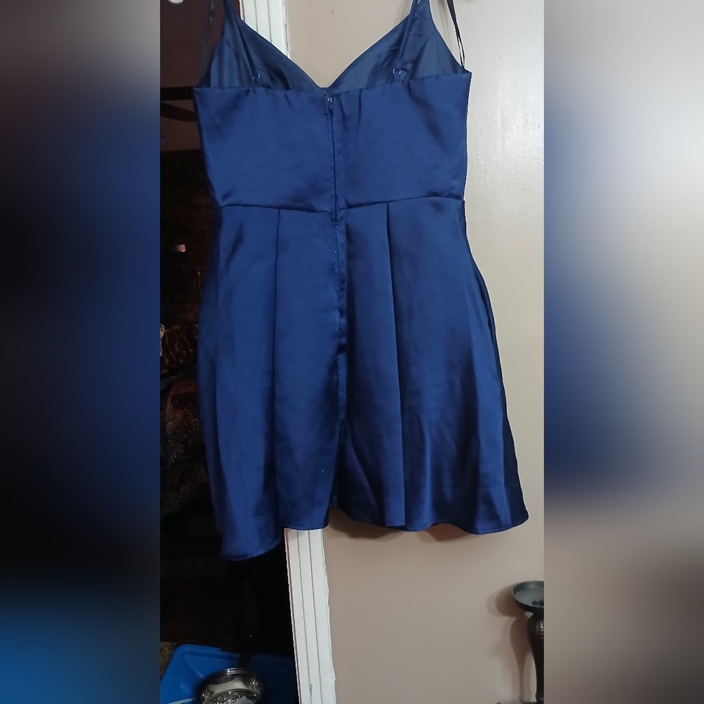 Prom dress - Picture 2 of 5